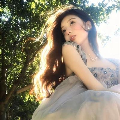 茜色如烧